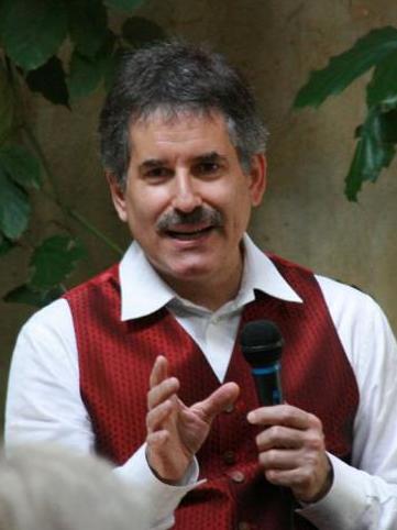 Portrait of Andrew Cohen