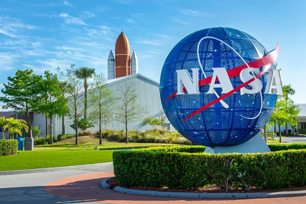 NASA Delays Artemis Moon Mission After Engineers Detect New Spacecraft Issue